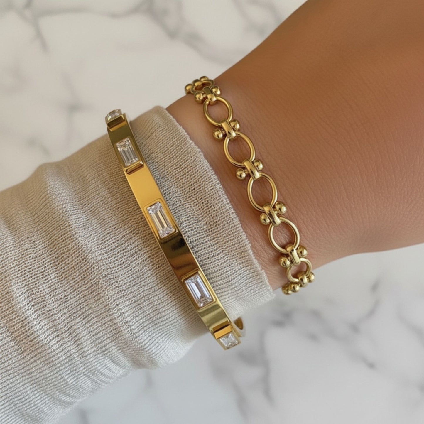 GOLDEN GLOW BANGLE