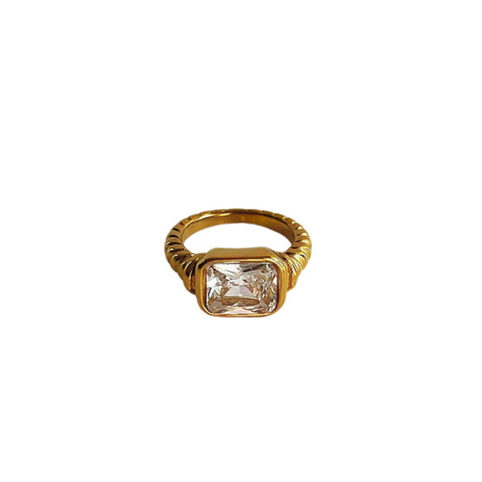 Lustra Ring